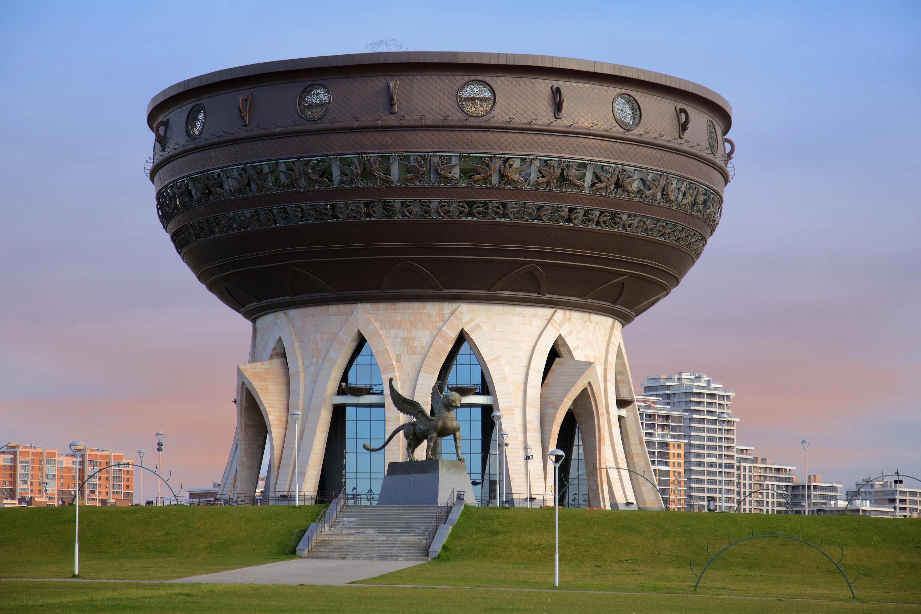 Обзорная экскурсия по Казани и посещение смотровой площадки «Чаша» со скидкой 25%