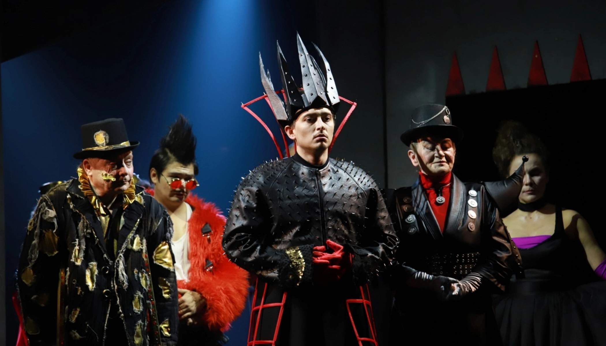 Спектакль «Тень» в Театре на Васильевском Спектакль «Тень» в Театре на Васильевском со скидкой 30%