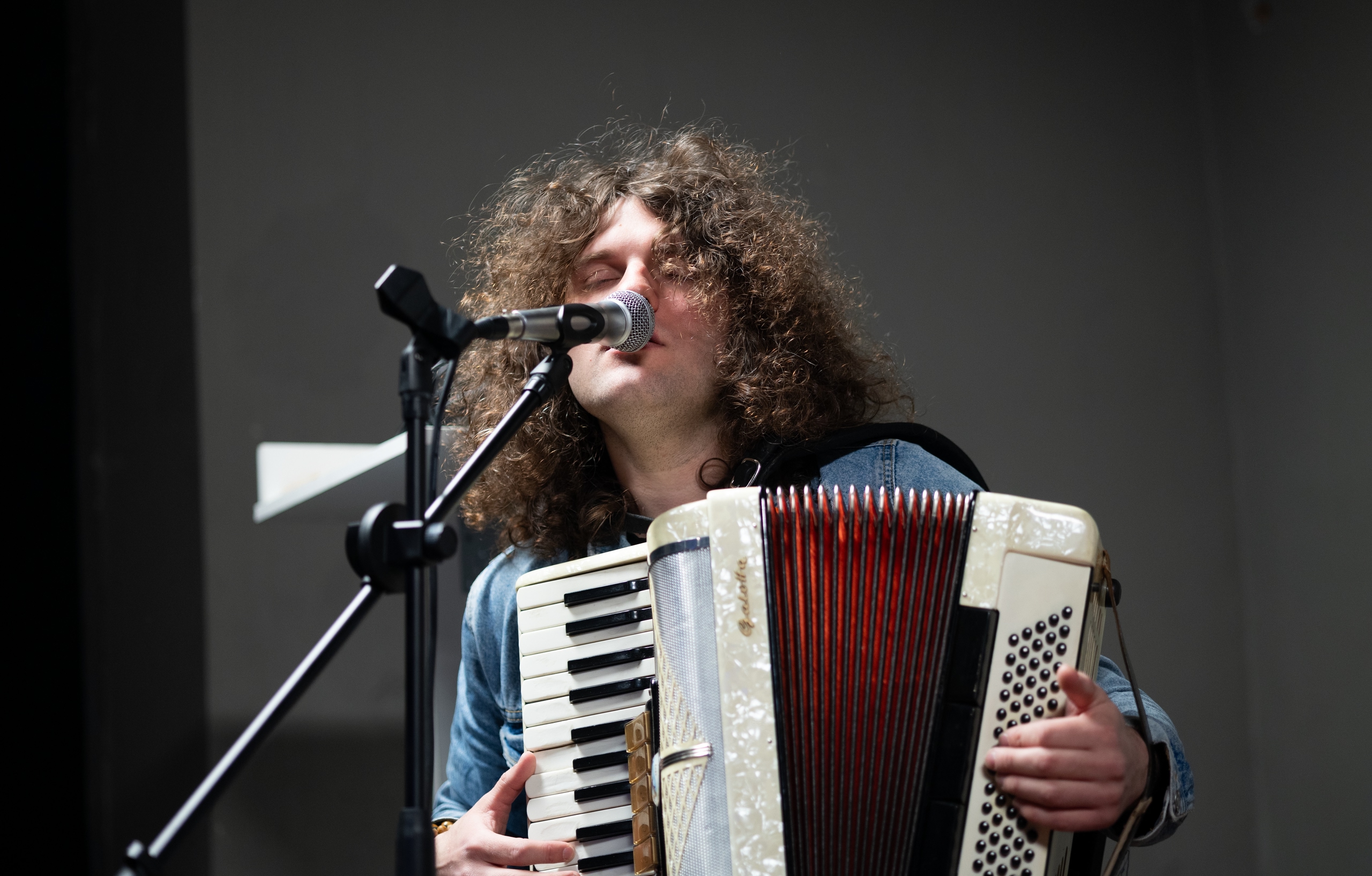 Концерт Антона Сколозубова «Хит аккордеон» со скидкой 35%