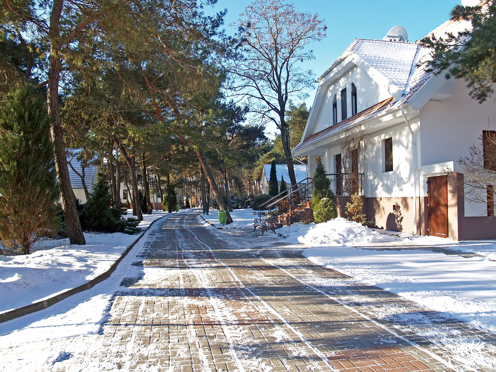 Автобусно-пешеходная экскурсия по Амалиенау «Сердце Кёнигсберга» со скидкой 25%