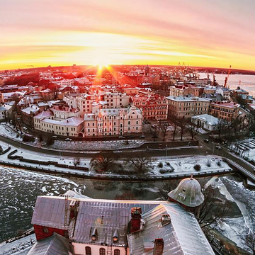 Новогодний тур «Тайны старого Выборга» Новогодний тур «Тайны старого Выборга» со скидкой 52%