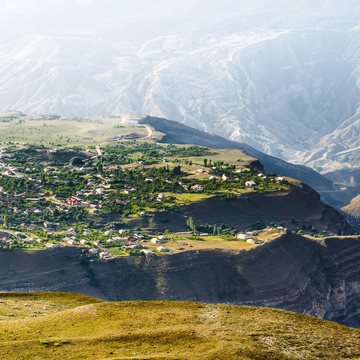Автобусная экскурсия «Хунзах, Каменная чаша, Матлас» Автобусная экскурсия «Хунзах, Каменная чаша, Матлас»