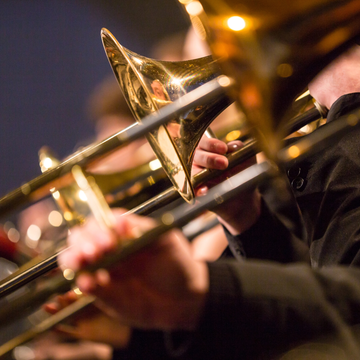 Хиты и саундтреки в новом звучании: главные концерты марта