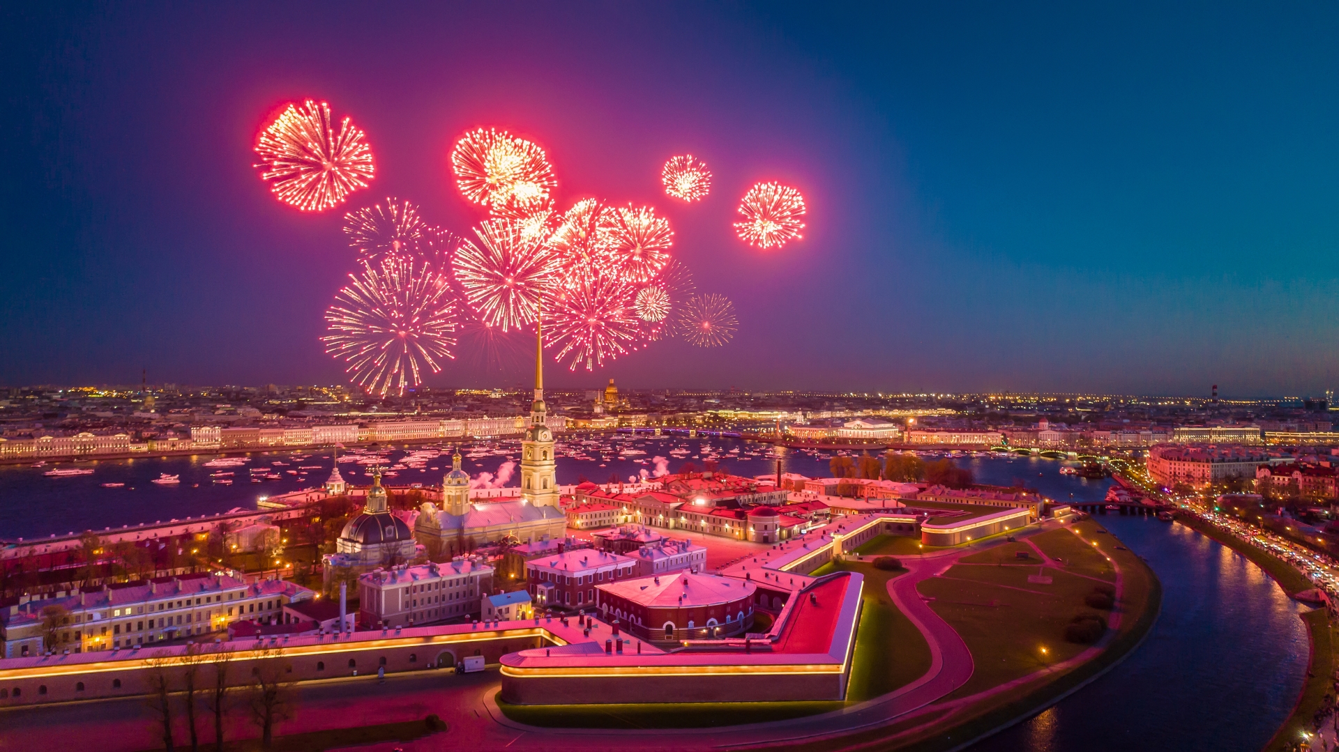 Автобусная экскурсия «В честь русской славы и побед» с просмотром салюта в День защитника Отечества со скидкой до 34%