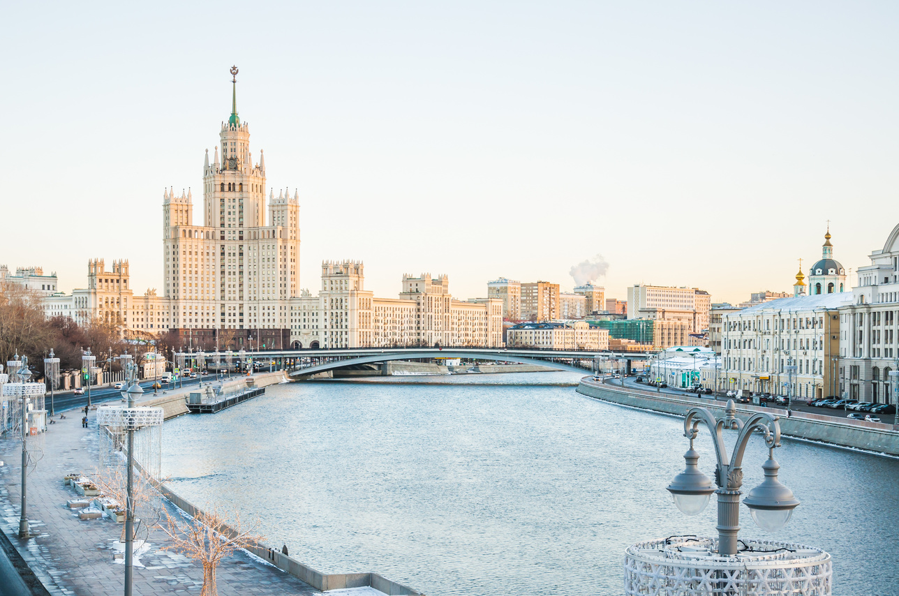 Автобусная экскурсия «Сталинские высотки: символ советской эпохи»