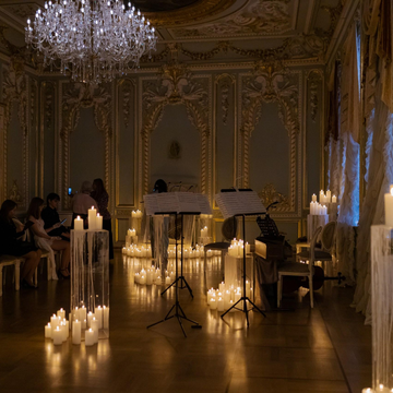 Концерт при свечах «Бах. Ночное барокко» в особняке Серебрякова Концерт при свечах «Бах. Ночное барокко» в особняке Серебрякова