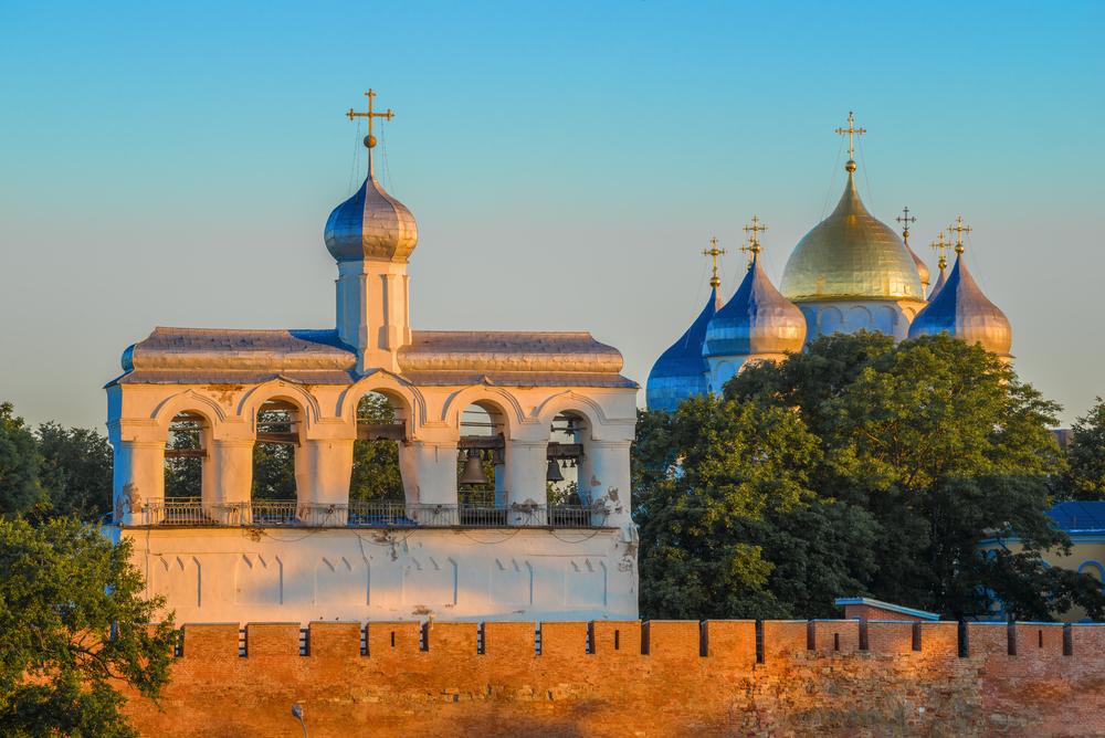 Куда отправиться из Санкт-Петербурга на один день