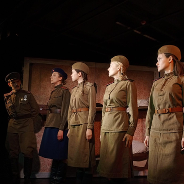 Спектакль «Не покидай меня» со скидкой 20%