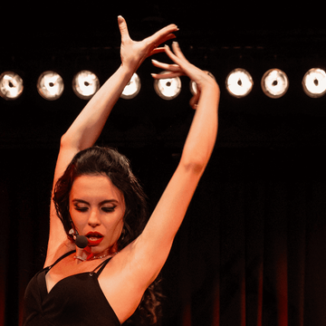 Музыкальный моноспектакль «Гала: история музы Сальвадора Дали» со скидкой 35%