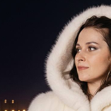 Праздничный концерт «Хит за хитом» Праздничный концерт «Хит за хитом» со скидкой до 24%