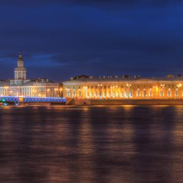 Ночной круиз на теплоходе «Мосты над Невой» Ночной круиз на теплоходе «Мосты над Невой» со скидкой до 51%