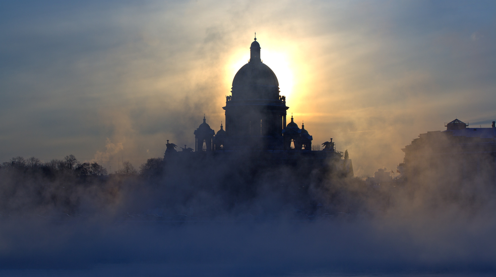 Вечерняя автобусная экскурсия «Петербург через призму мистики и легенд» со скидкой до 60%