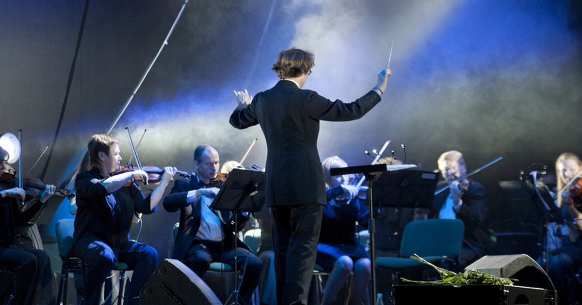 Концерт оркестра Павла Опаровского «Все оттенки Белых ночей» Концерт оркестра Павла Опаровского «Все оттенки Белых ночей» со скидкой 20%