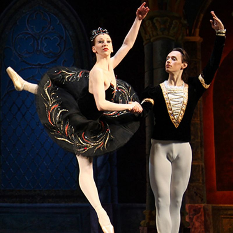 Балет «Лебединое озеро» в постановке театра «Русский балет»