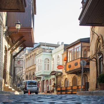 Индивидуальная пешеходная экскурсия по Старому городу Баку