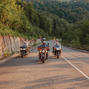 Экскурсии на мотоциклах в Сочи и Абхазии