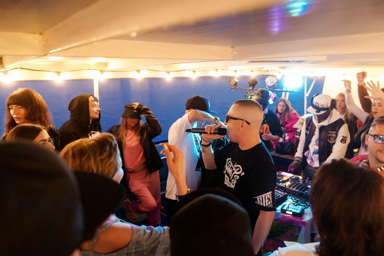 Летняя вечеринка Wild Party 2.0 на теплоходе «Москва 64» со скидкой 46%