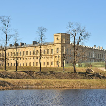 Автобусная экскурсия в Гатчину Автобусная экскурсия в Гатчину со скидкой до 45%