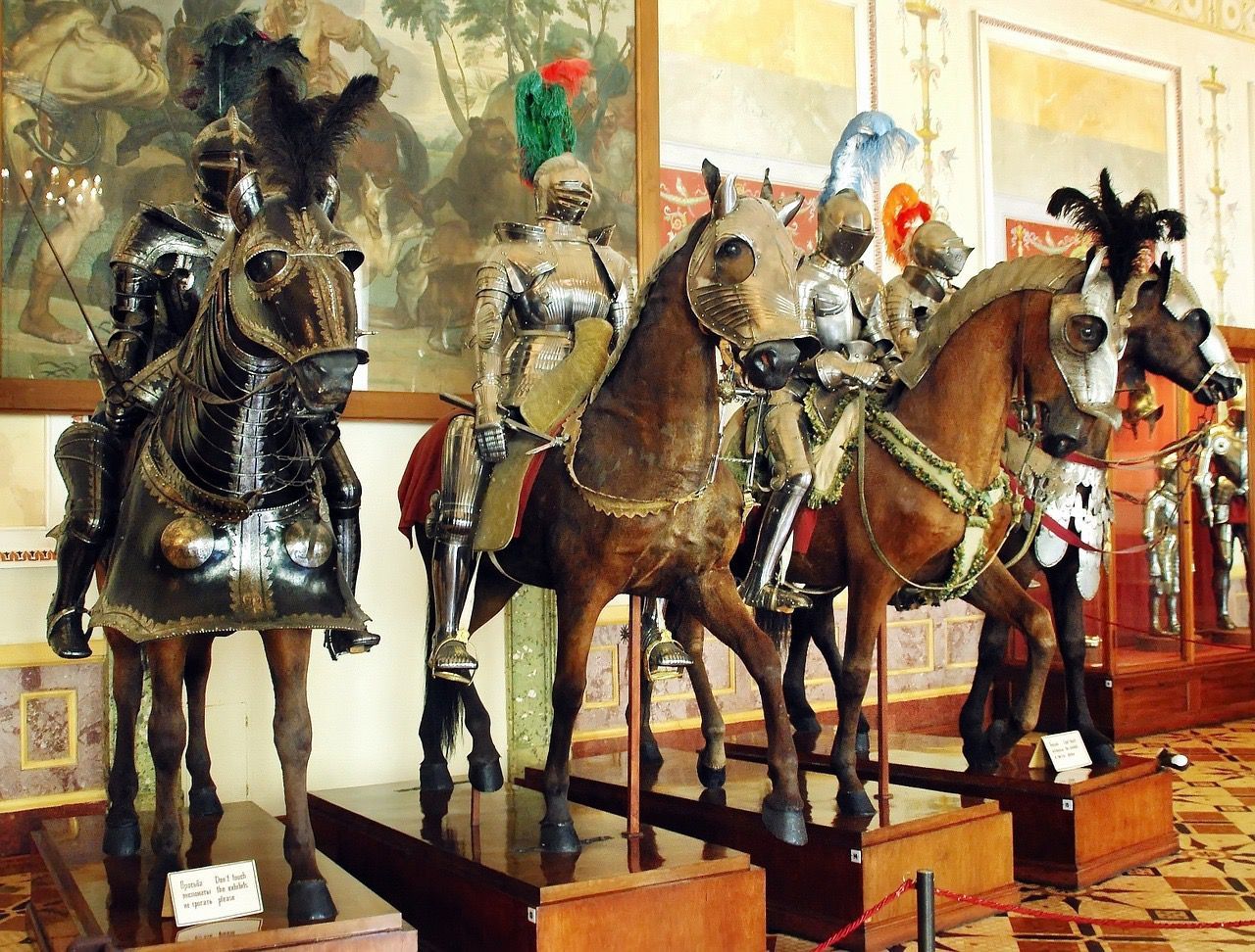 Аудиоэкскурсия «Эрмитаж: мечи и доспехи» с входным билетом Аудиоэкскурсия «Эрмитаж: мечи и доспехи» с входным билетом