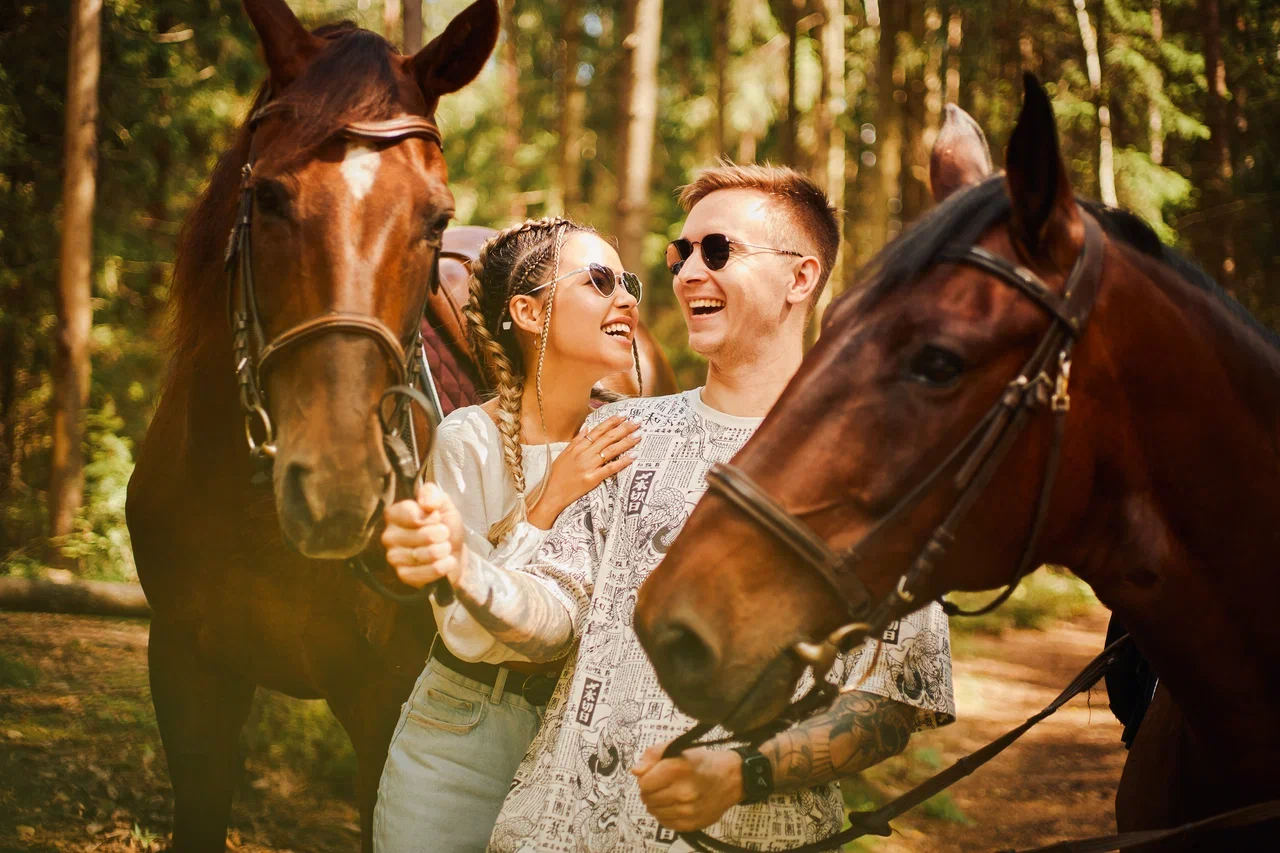 Конная ВИП-прогулка для двоих