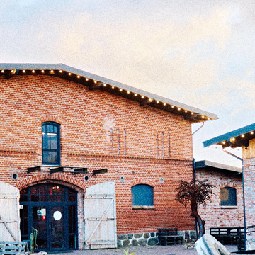 Автобусная экскурсия «Новогодний Зеленоградск с дегустацией в сыроварне Шаакендорф» со скидкой 20%