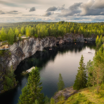 Однодневный тур в Карелию «Горный парк «Рускеала» и водопады» со скидкой 38%