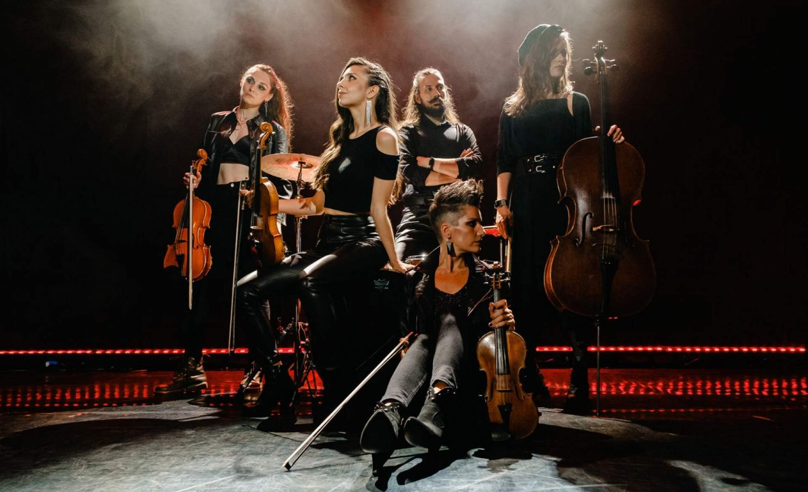 Концерт Atomic Cellos «Мировые рок-хиты на виолончелях» со скидкой 30%