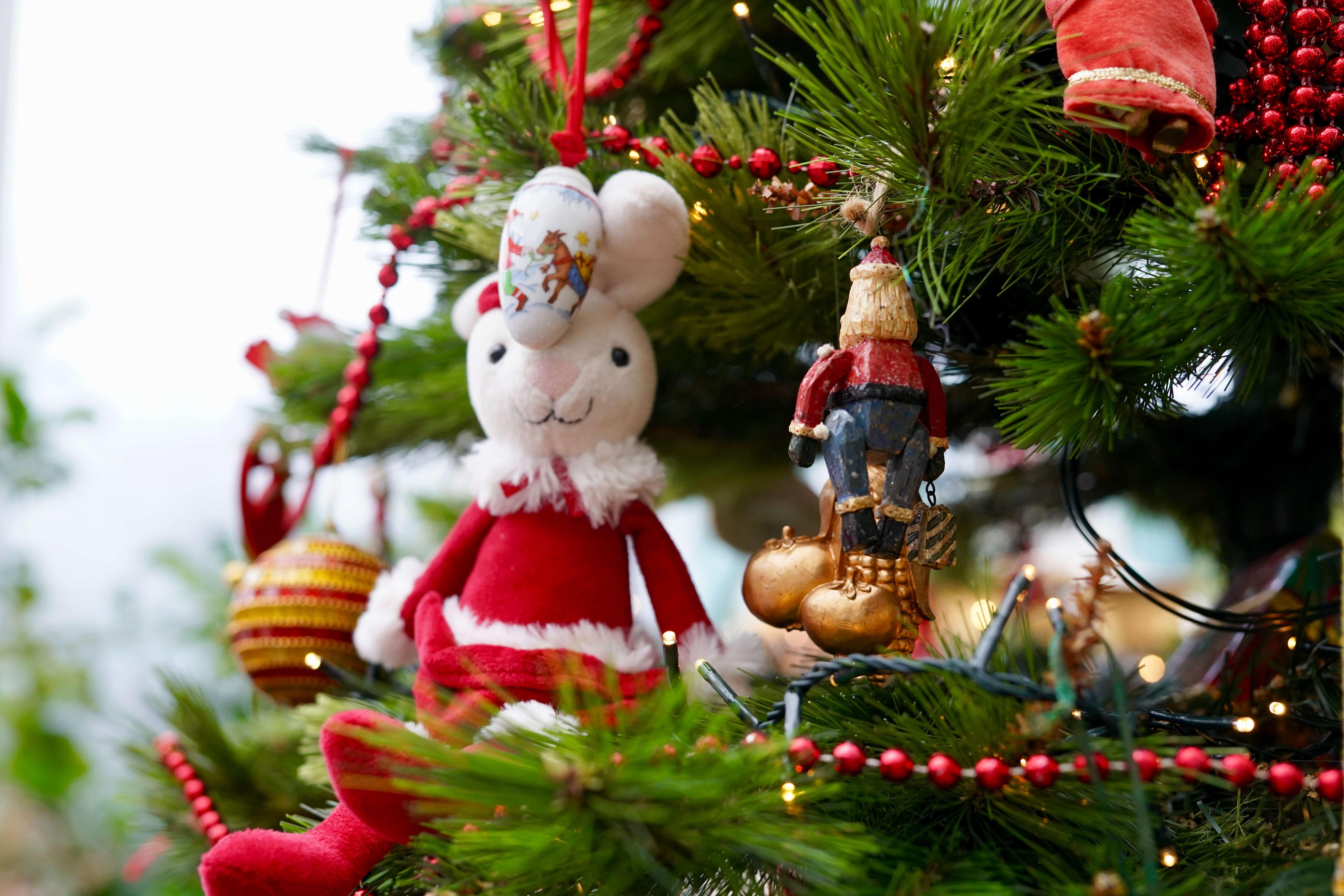 Эрмитаж объявил конкурс «Создай экспонат для Эрмитажа»