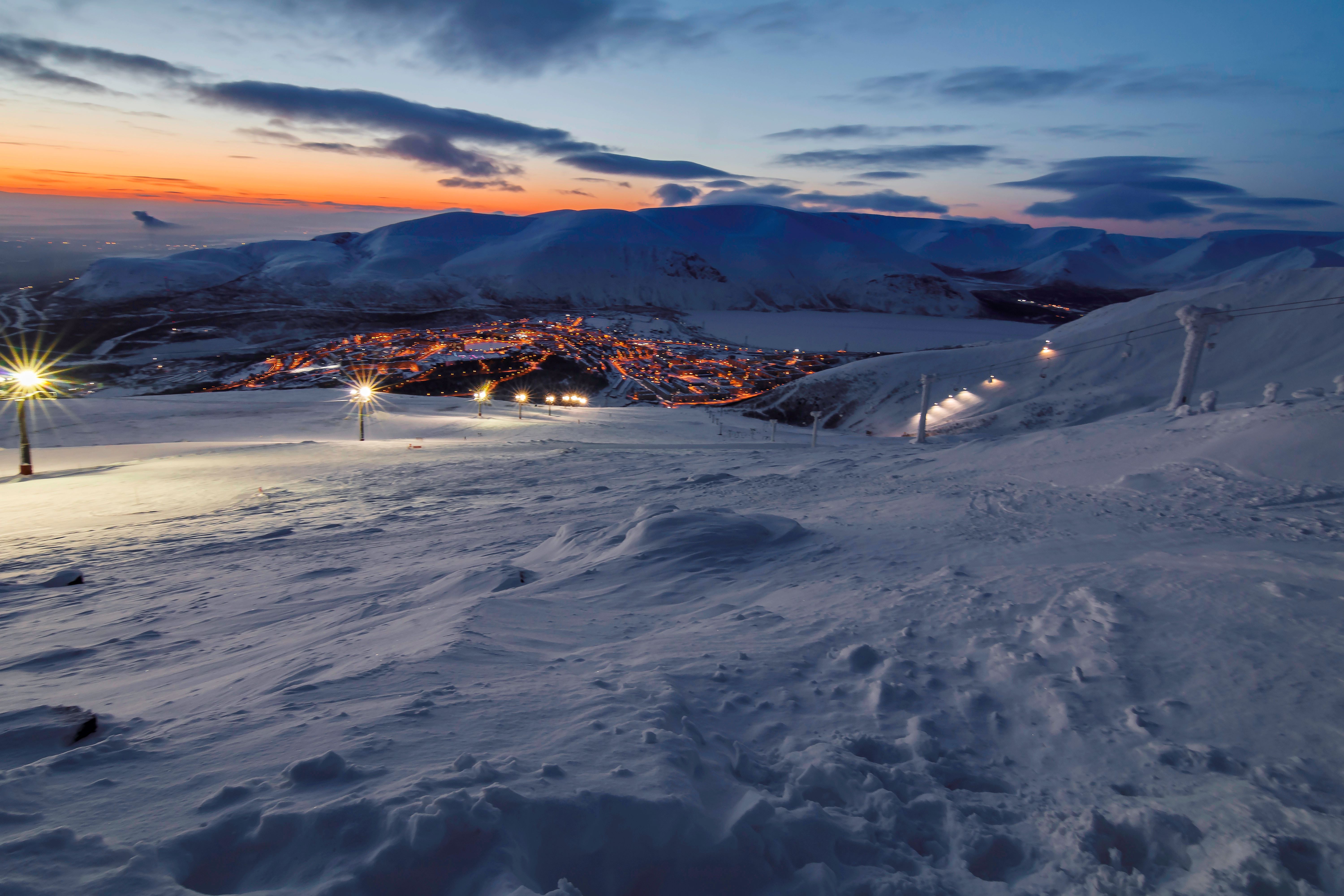 Новогодний автобусный горнолыжный тур «Апатиты — Кировск — Хибины» из Санкт-Петербурга