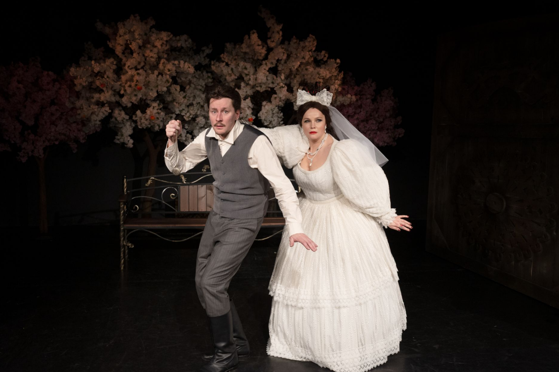 Спектакль «Женитьба Бальзаминова» в Театре Комедии со скидкой 30%