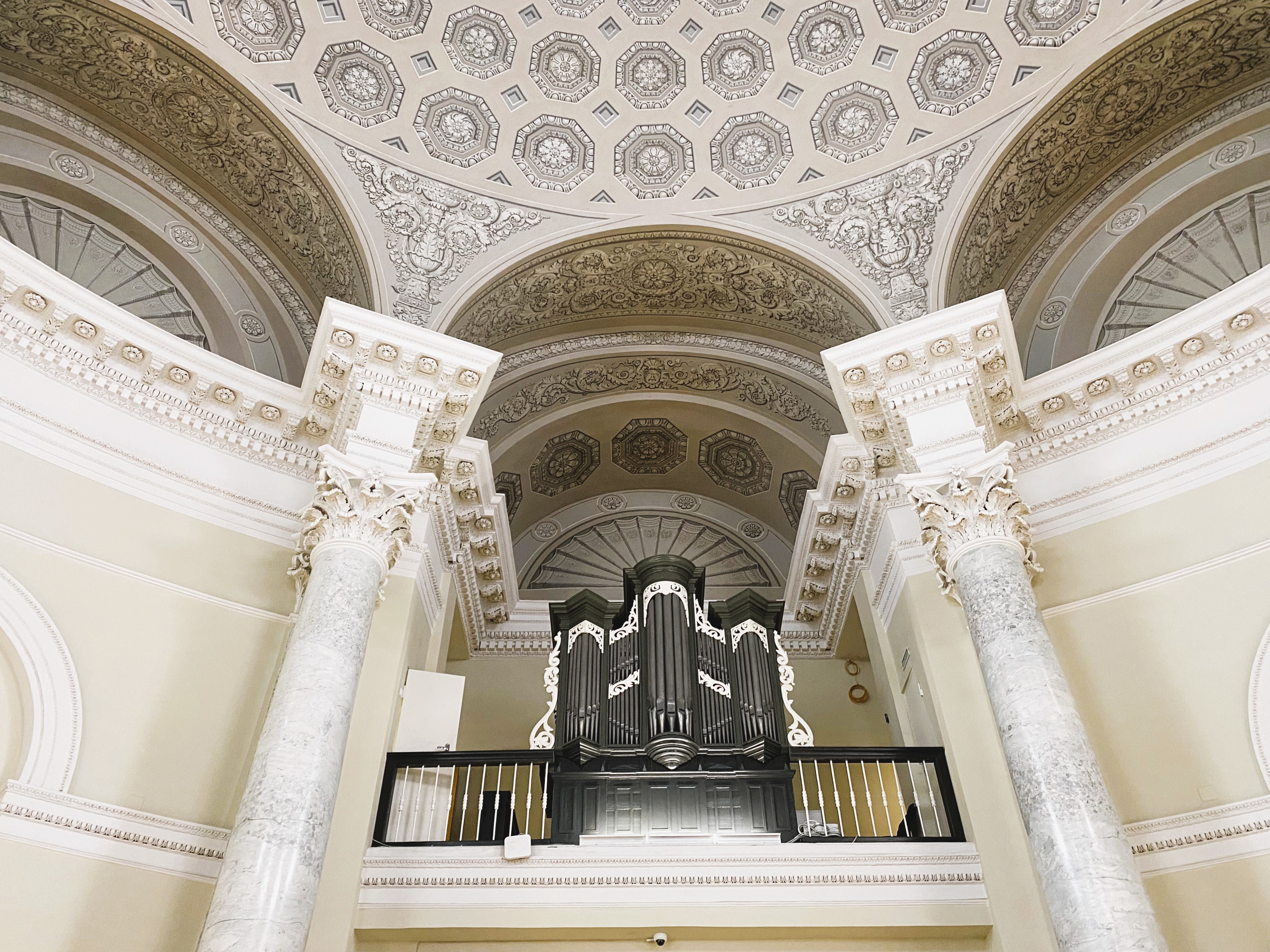 Органный концерт при свечах «Только Бах» Органный концерт при свечах «Только Бах» со скидкой 30%