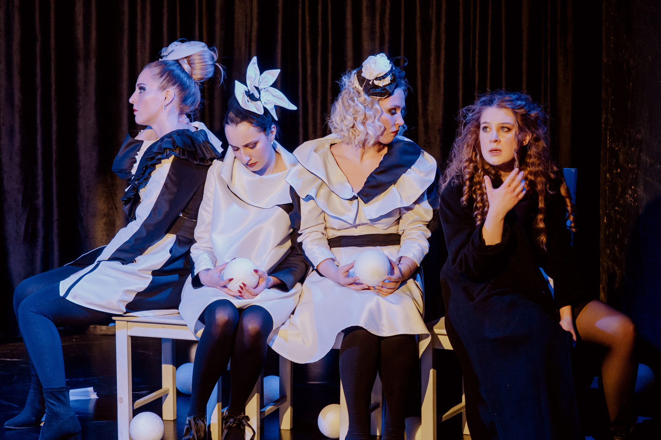 Спектакль «Что это было?» со скидкой 30%