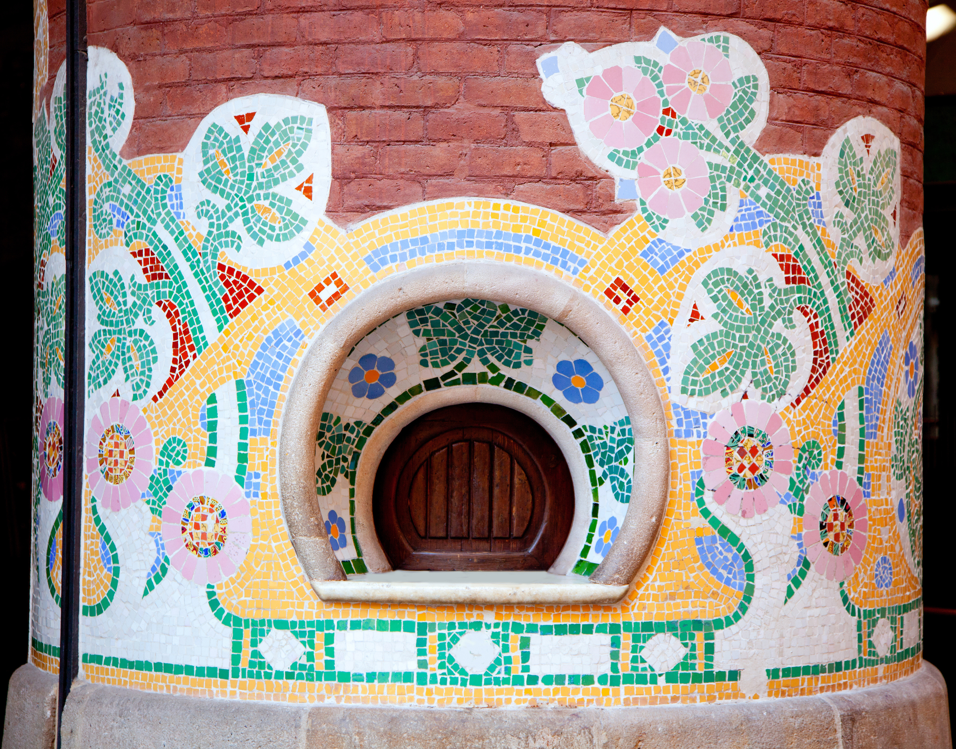 Пешеходная экскурсия по Барселоне для детей Пешеходная экскурсия по Барселоне для детей со скидкой 25%