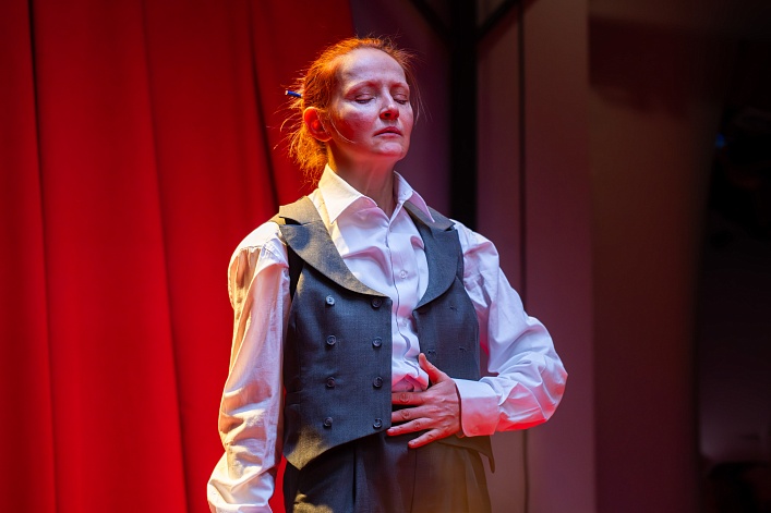 Спектакль «Дневник Лёки» в Александринском театре