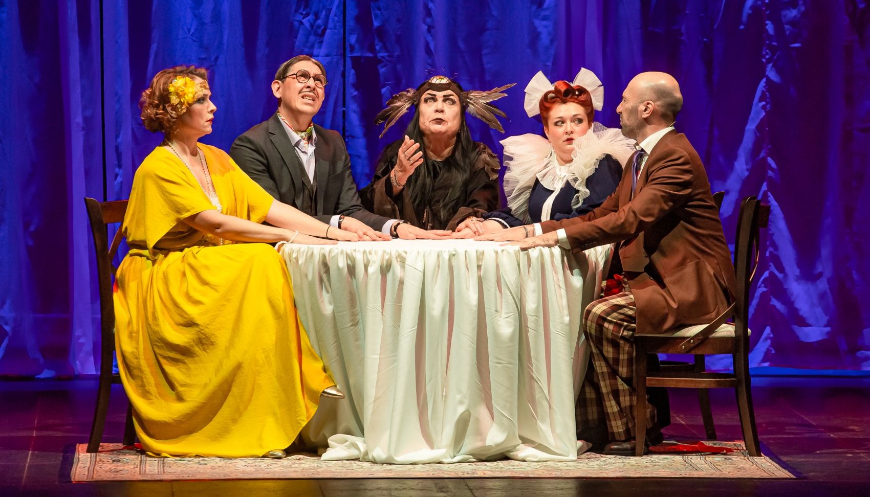 Спектакль «Не стреляйте в экстрасенса» с Татьяной Кравченко и Александром Панкратовым-Чёрным Спектакль «Не стреляйте в экстрасенса» с Татьяной Кравченко и Александром Панкратовым-Чёрным со скидкой до 33%