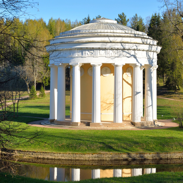 Экскурсия в Павловск с входными билетами в Павловский дворец и парк со скидкой до 23%