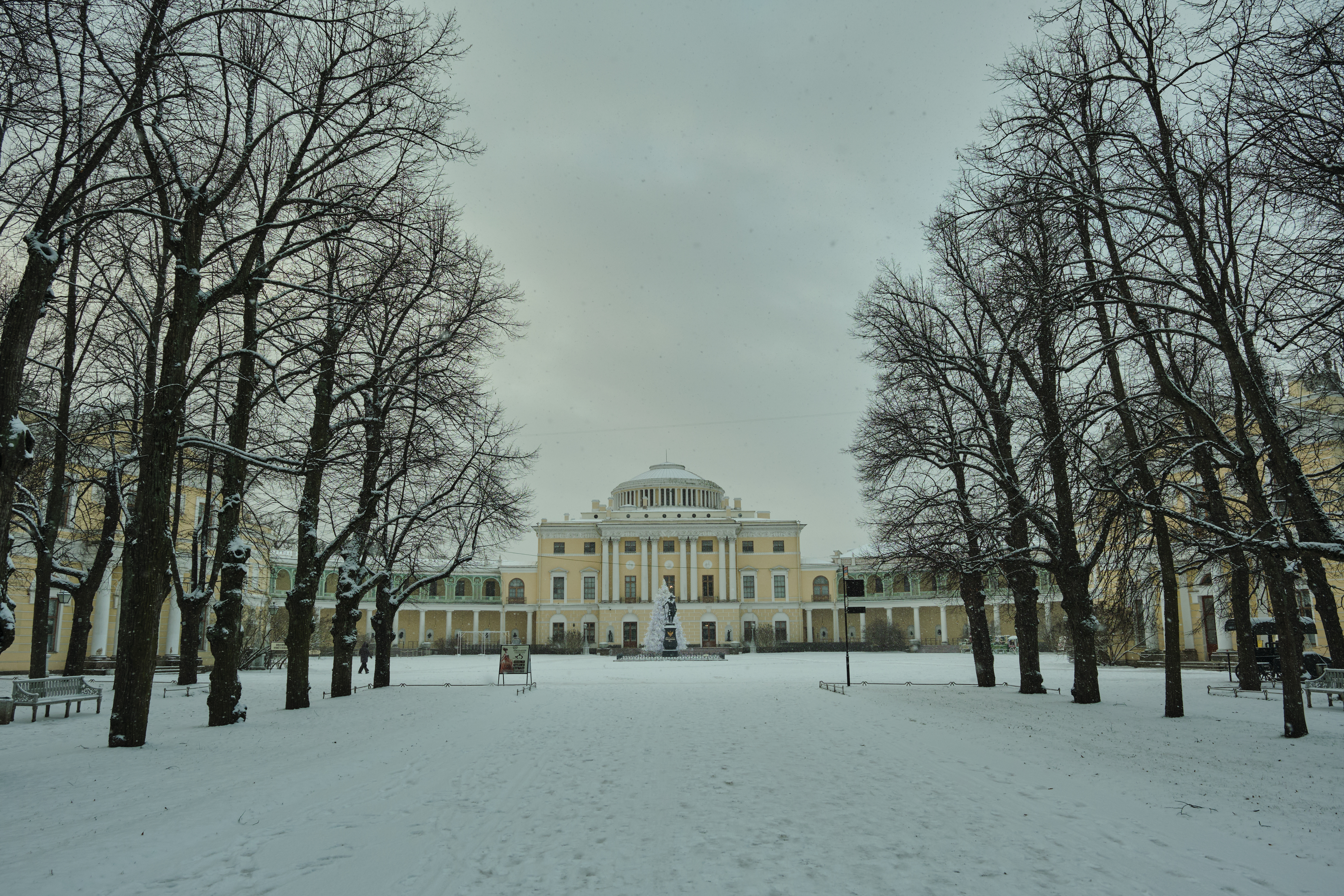 Аудиоэкскурсия «Загадки Павловского парка: квест-экскурсия в резиденции императора» Аудиоэкскурсия «Загадки Павловского парка: квест-экскурсия в резиденции императора»