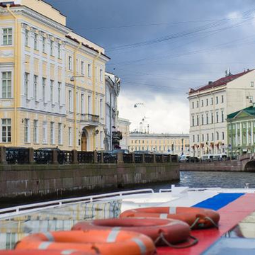 Дневные прогулки на теплоходе со скидкой 57%