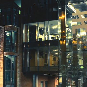 Лекция Ольги Угаровой «Как понимать современный танец. Время» Лекция Ольги Угаровой «Как понимать современный танец. Время»