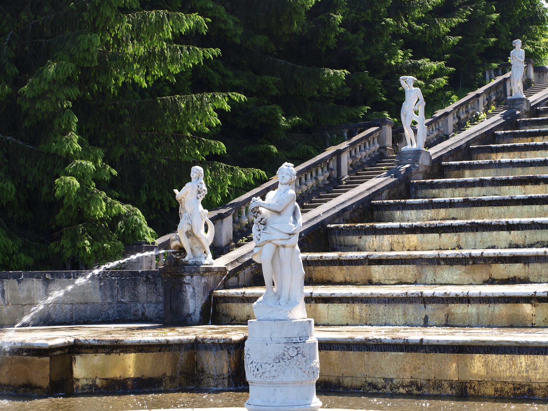 Автобусная экскурсия «Петергоф – русская Версалия Петра Великого» со скидкой до 44%