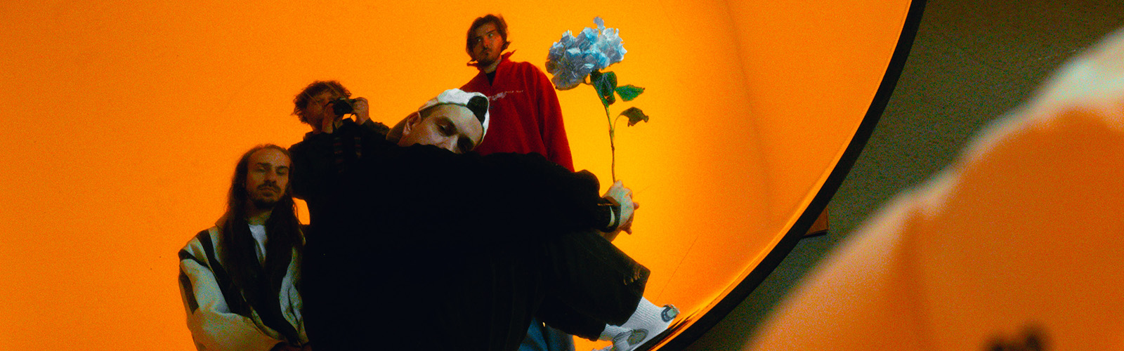 Концерт группы Pompeya в клубе «Космонавт» Концерт группы Pompeya в клубе «Космонавт»