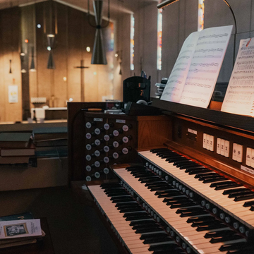 Органный концерт «Бах во французском стиле» в Петрикирхе Органный концерт «Бах во французском стиле» в Петрикирхе со скидкой 35%