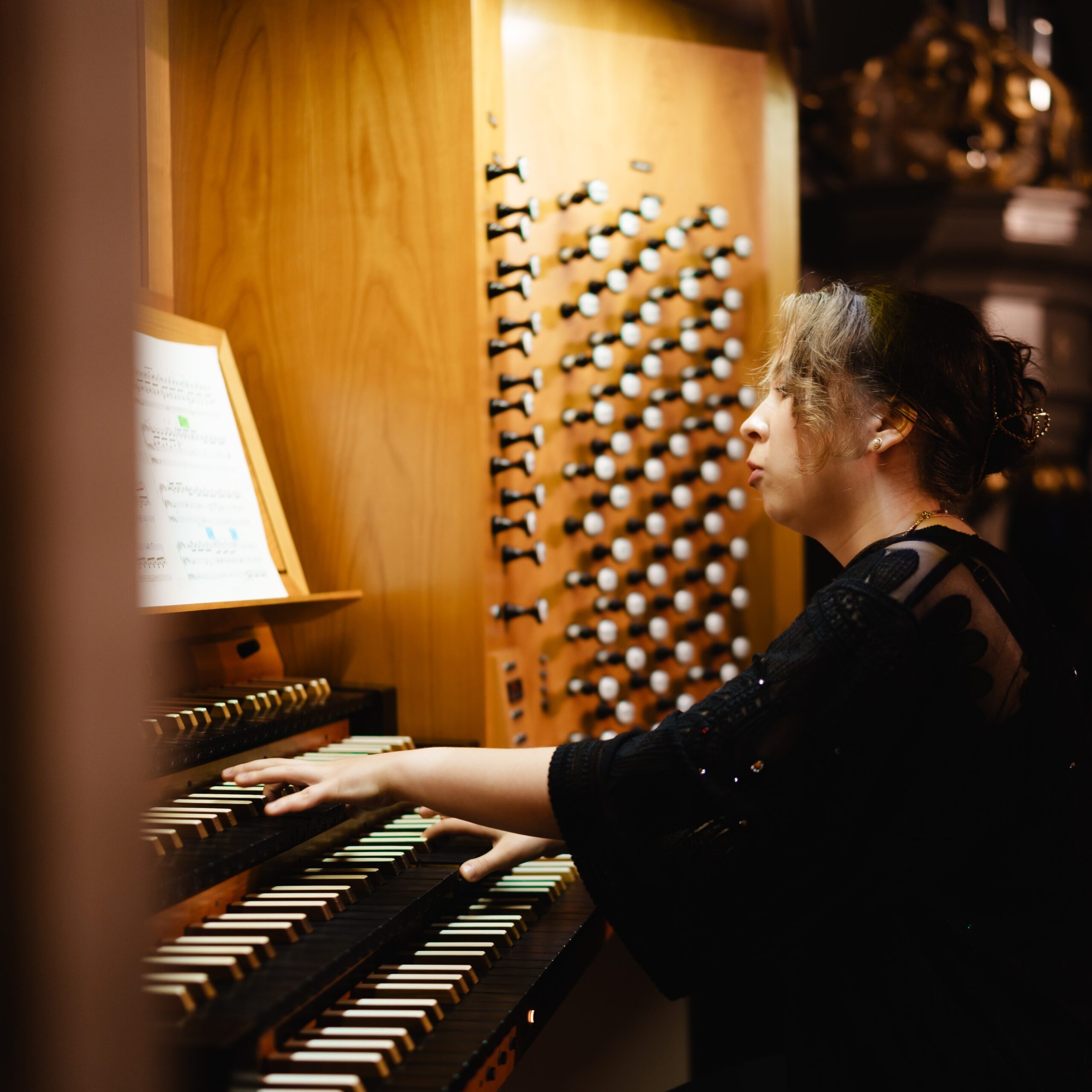 Концерт «Орган при свечах: культовые саундтреки и минимализм Эйнауди» со скидкой 30%