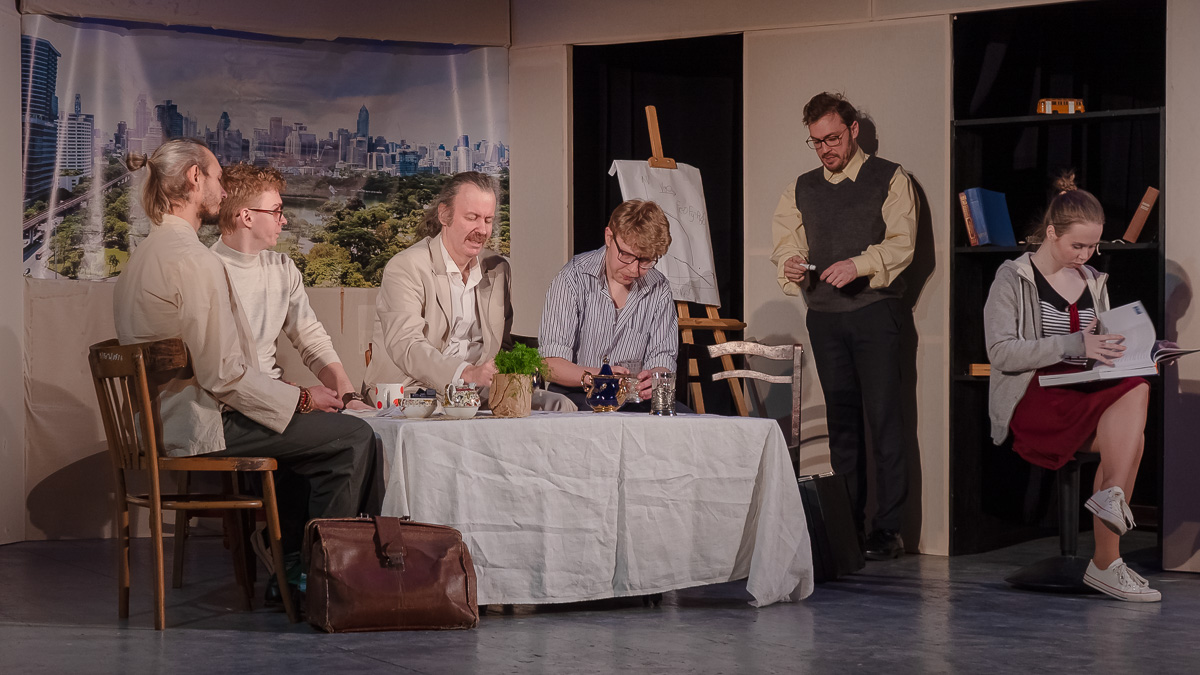 Спектакль «Медуза» со скидкой 50%