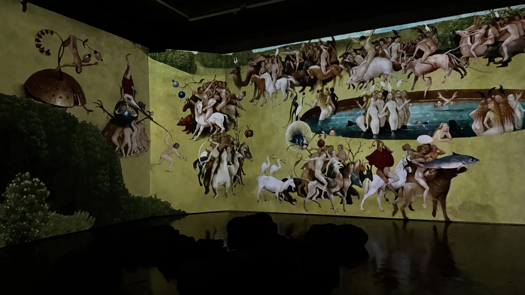 Мультимедийная выставка «Загадочные миры Иеронима Босха» в пространстве «Люмьер-Холл»