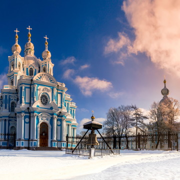 Обзорная экскурсия по Смольному собору со скидкой 35%