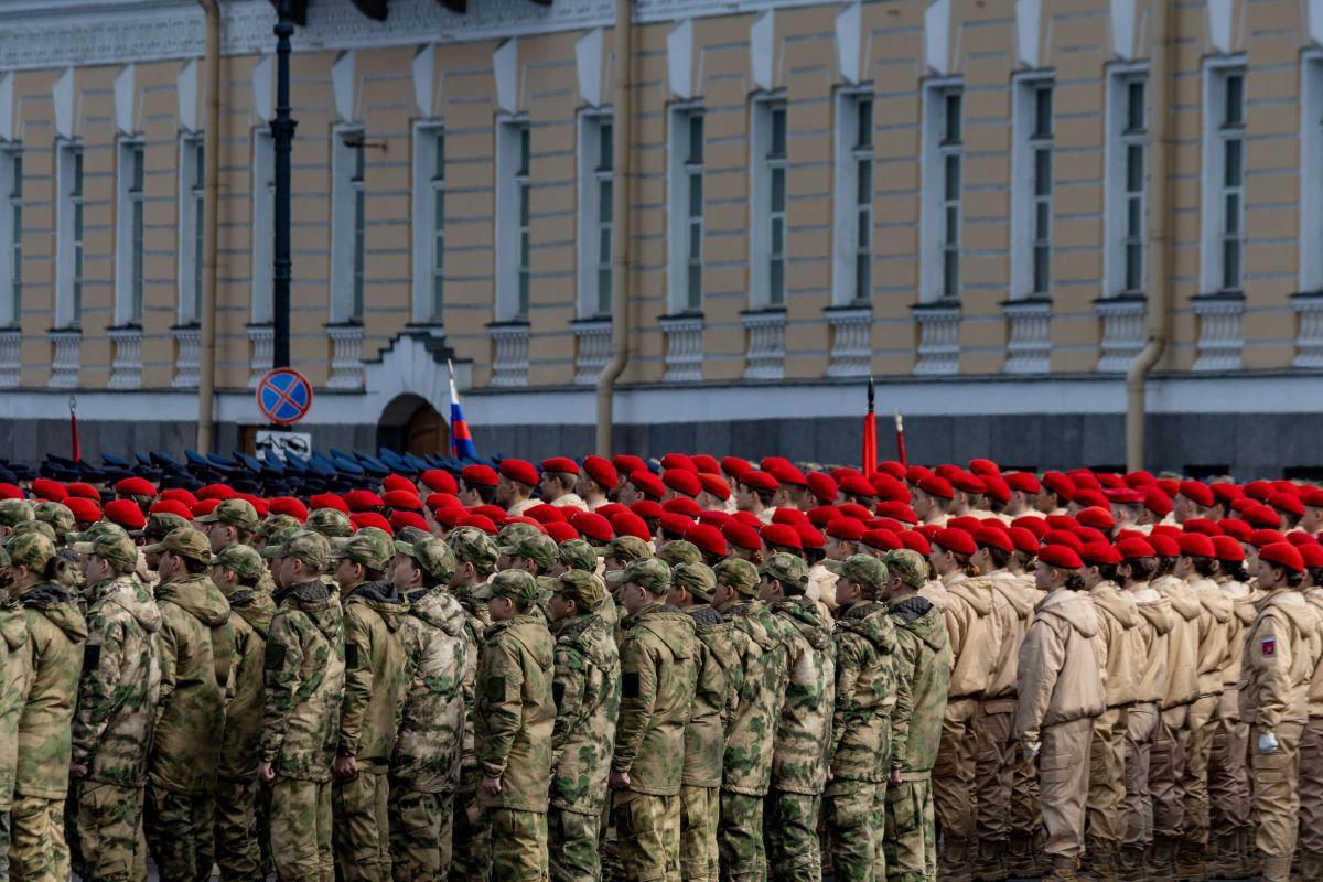Фото: как прошла репетиция парада Победы в Петербурге