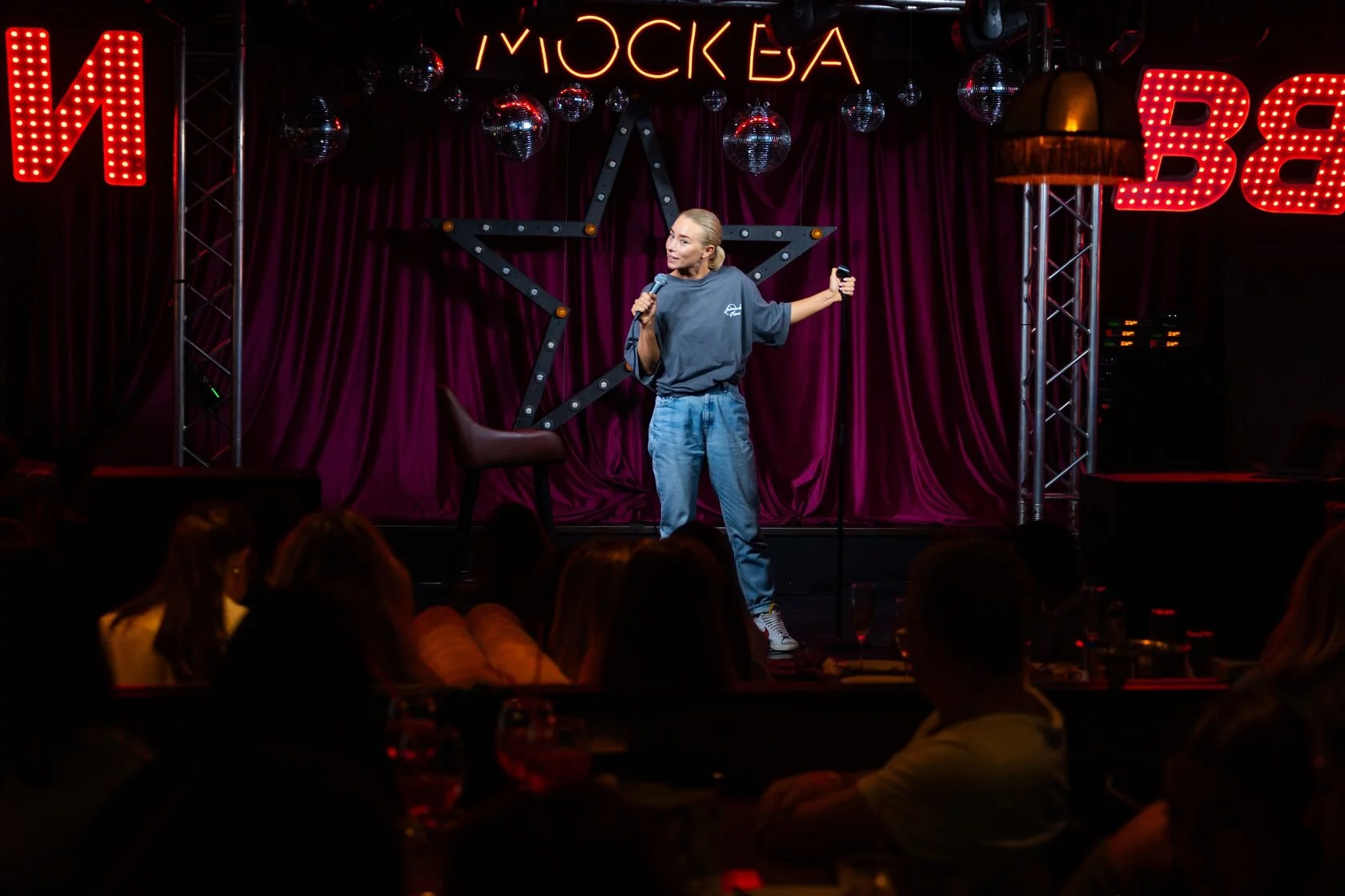 Концерт «Stand-Up по-Женски» на Патриках