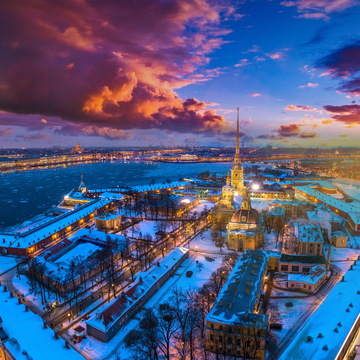 Аудиоэкскурсия по Петропавловской крепости с посещением собора и тюрьмы Трубецкого бастиона Аудиоэкскурсия по Петропавловской крепости с посещением собора и тюрьмы Трубецкого бастиона