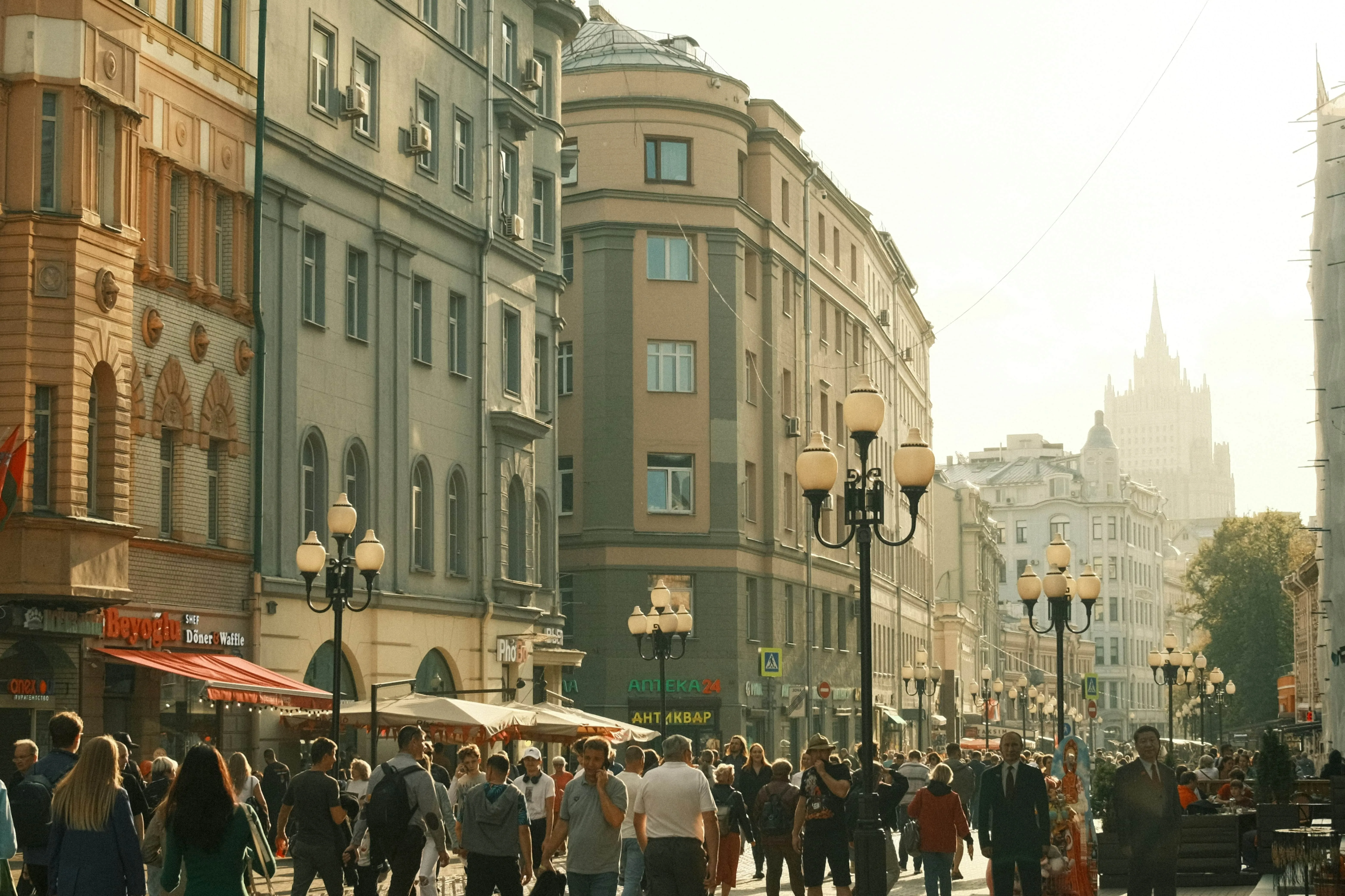 Улица Арбат в Москве: история, что посмотреть